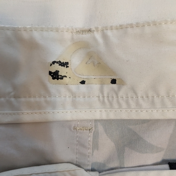 Quiksilver Amphibians board shorts size 40 - Picture 8 of 10